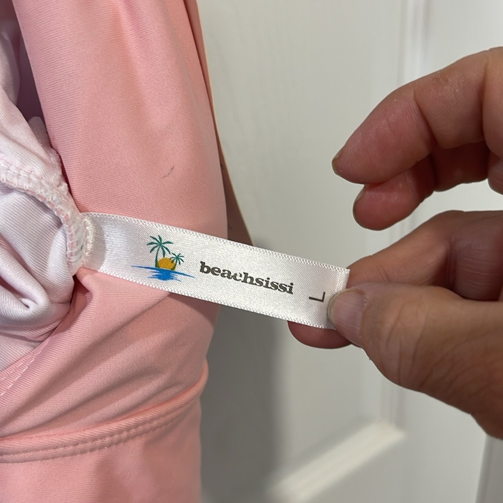 Beachsissi Pink Ruffled V-Neck Top and floral bottoms - Picture 2 of 7